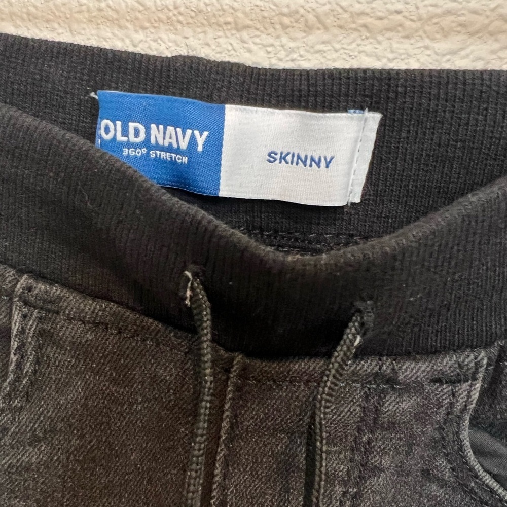Old Navy Black Distressed Jeans Skinny Leg Elastic Waist size 2T Toddler Demin - Picture 3 of 3